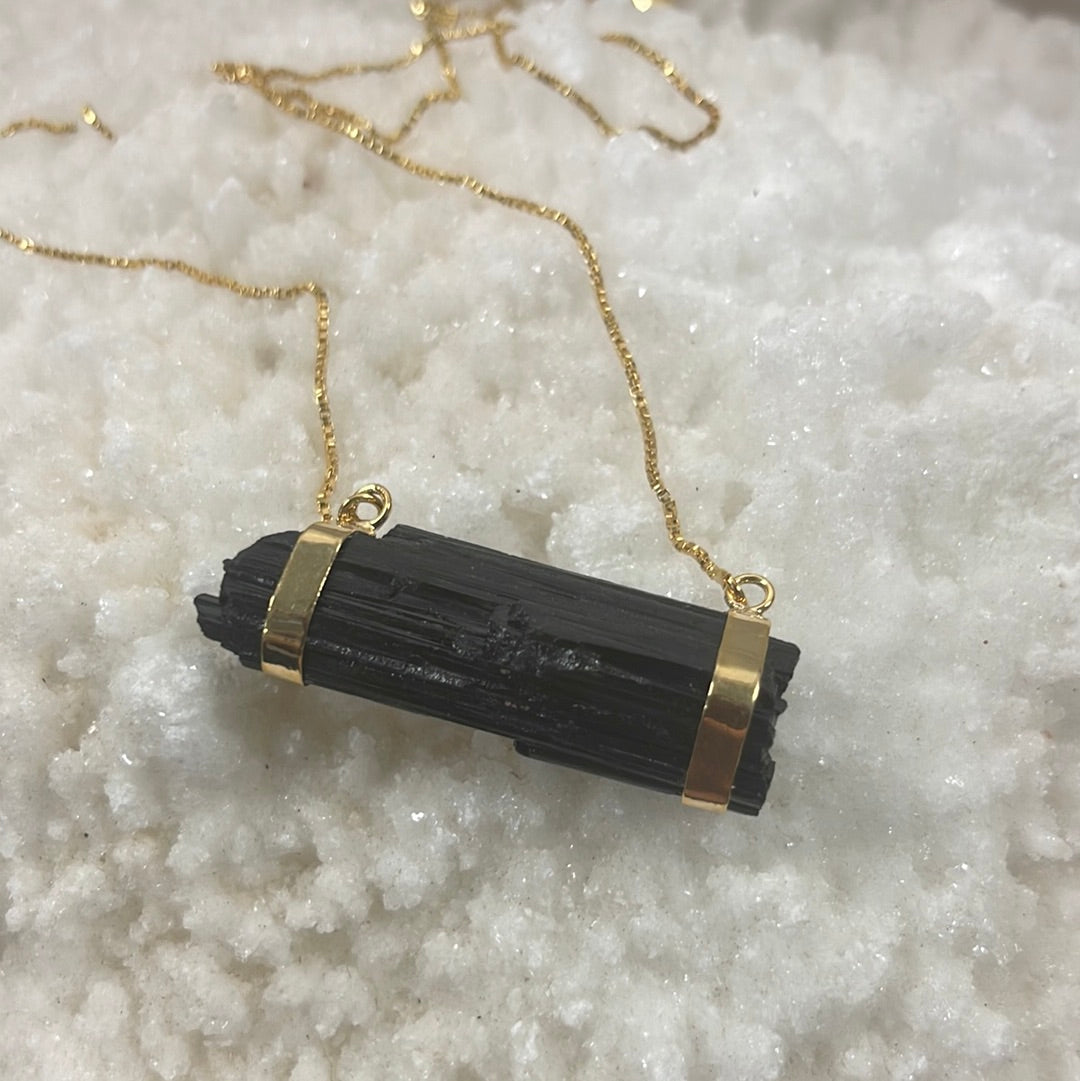Black Tourmaline Horizontal Necklace. NEEDS NEW PICTURE HAS NEW CHAIN