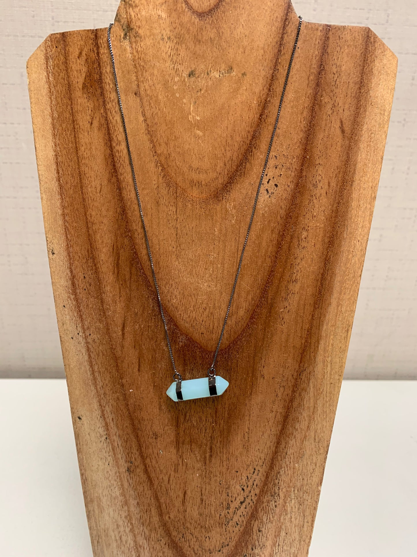 18" Double Terminated Point Necklace (Blue Agate)
