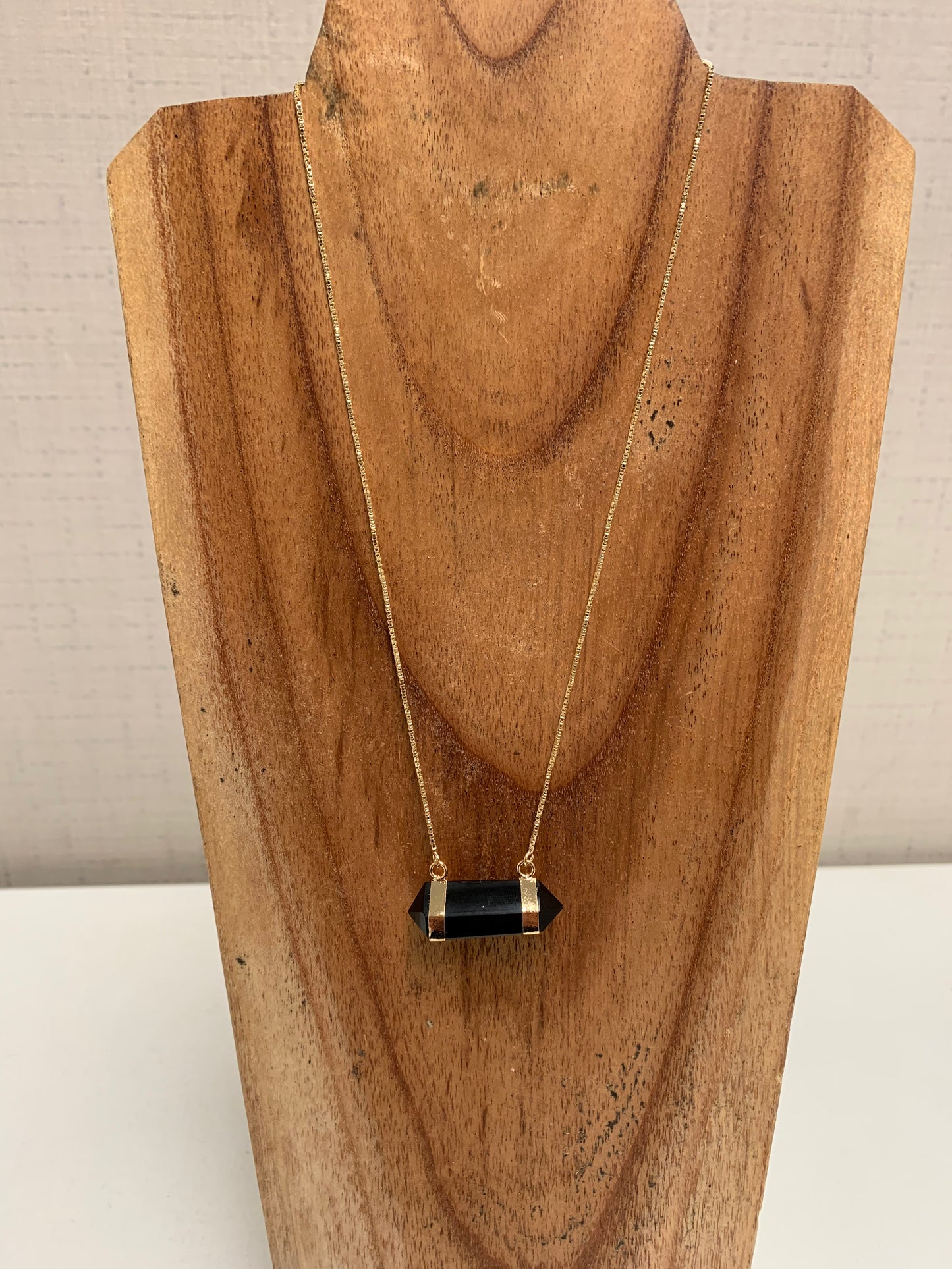 18" Double Terminated Point Necklace (Blue Agate)